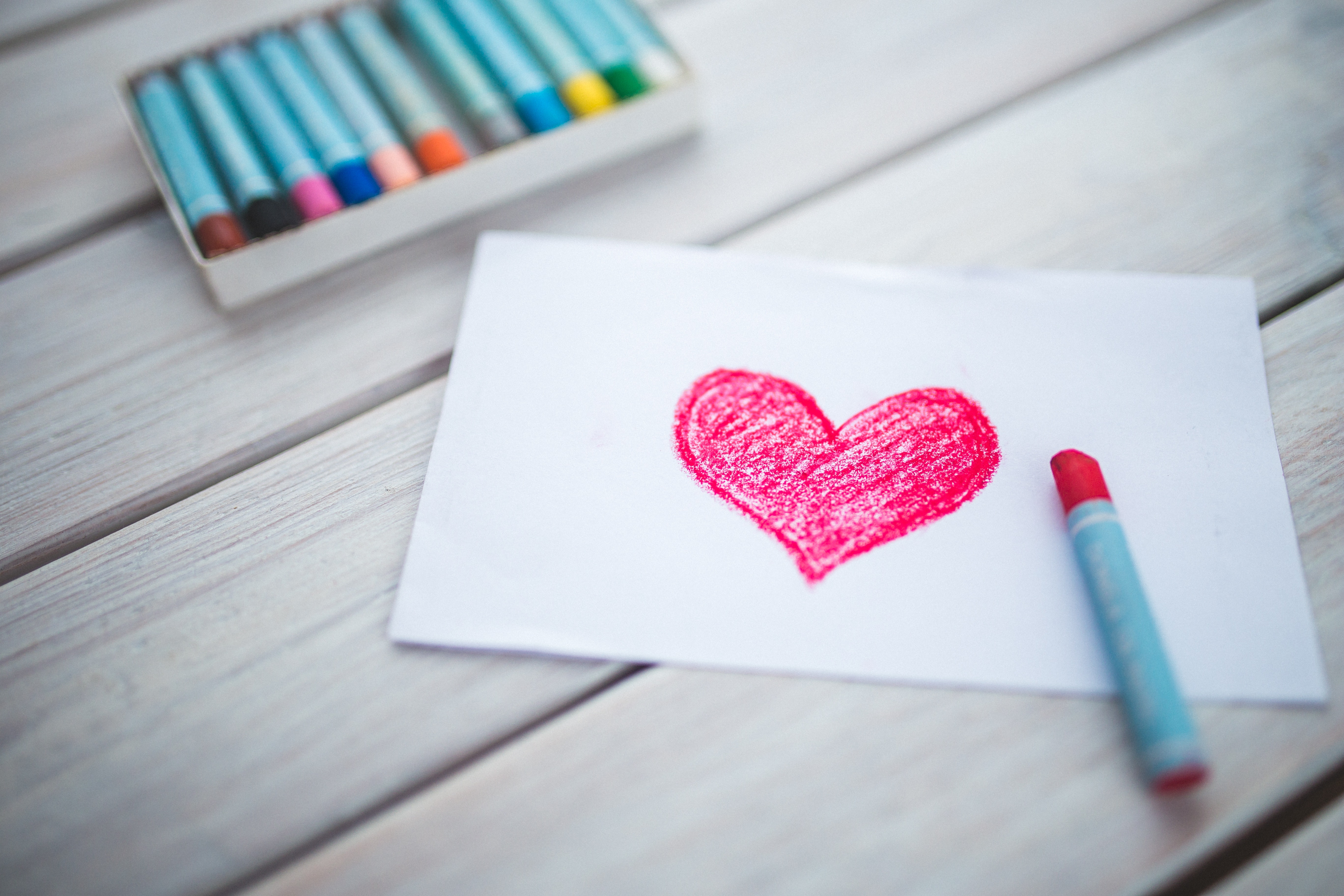  24 divertidas actividades para colorear corazones que encantarán a los niños