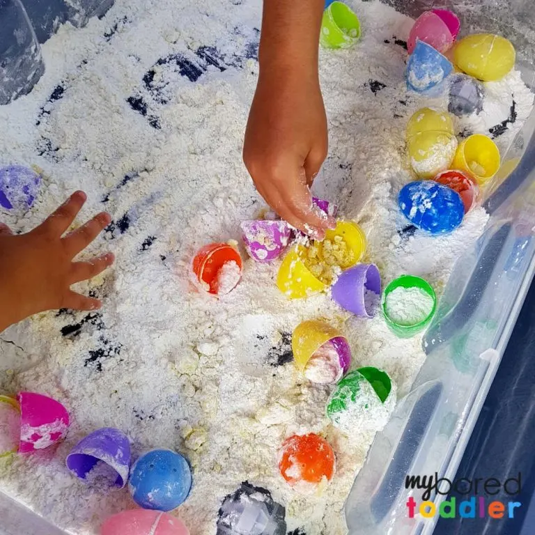  30 emocionants contenidors sensorials de Pasqua que els nens gaudiran